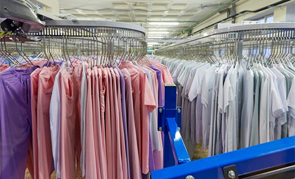 一元一件的衣服快速清理库存，几天净180万!